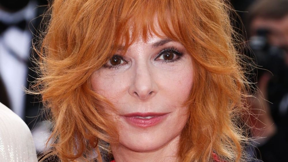 À 60 ans, Mylène Farmer évoque la fin de sa carrière : "Je laisse le désir guider ma vie"