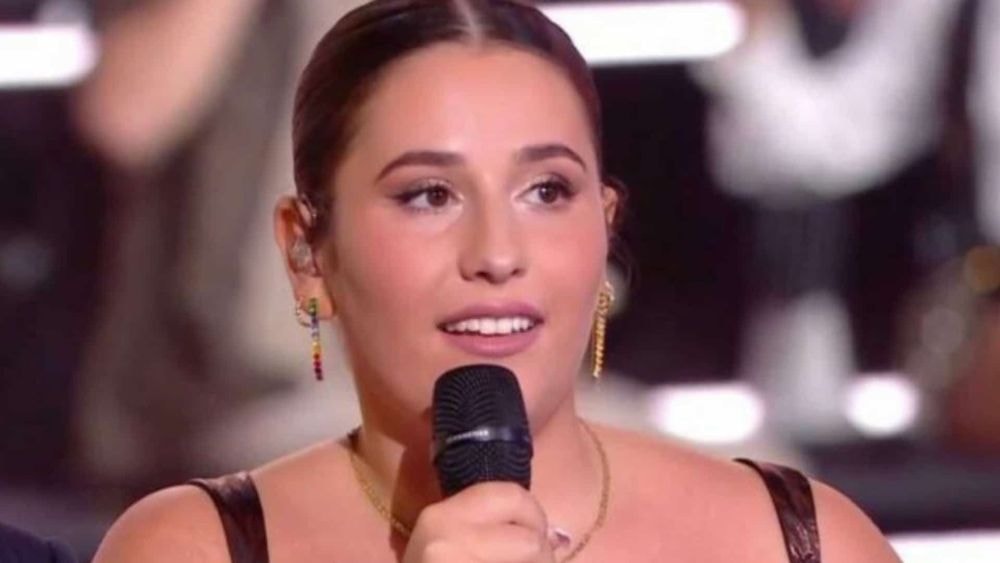 "Le mot plagiat ne serait pas assez fort..." : Clara CCK (Star Academy 2023) sort son premier titre et se fait lyncher !