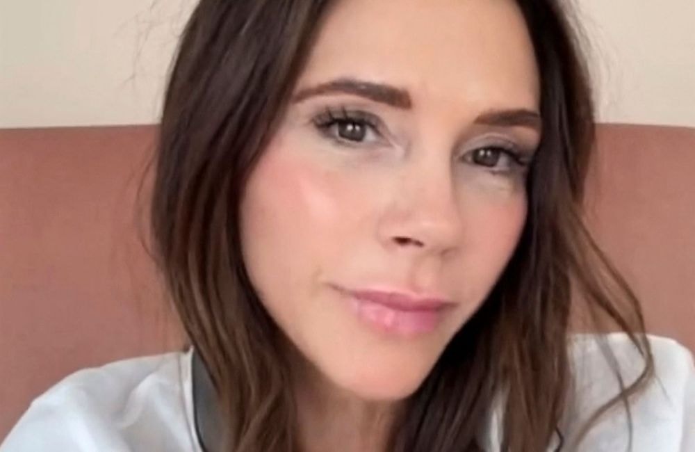 Cheveux : Victoria Beckham troque son brun au profit de cette coloration tendance