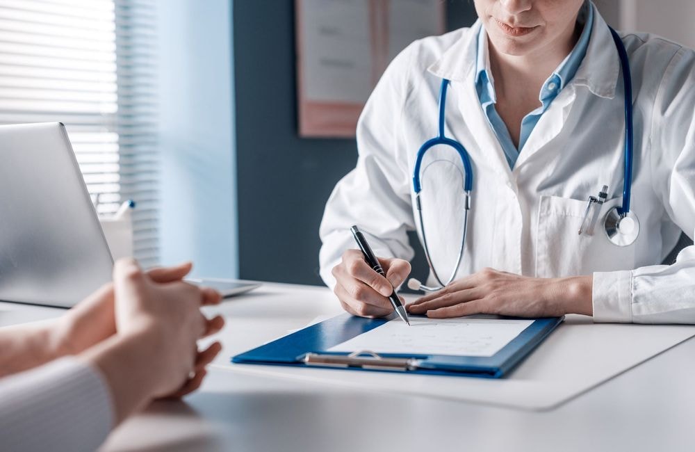 Consultation médicale : ce qui change bientôt pour le reste à charge des patients