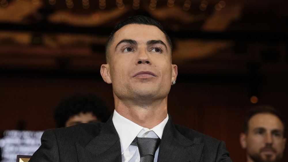 Draguée par Cristiano Ronaldo, cette ex-chroniqueuse de TPMP de Cyril Hanouna le démonte, "Je le trouve hyper figé"