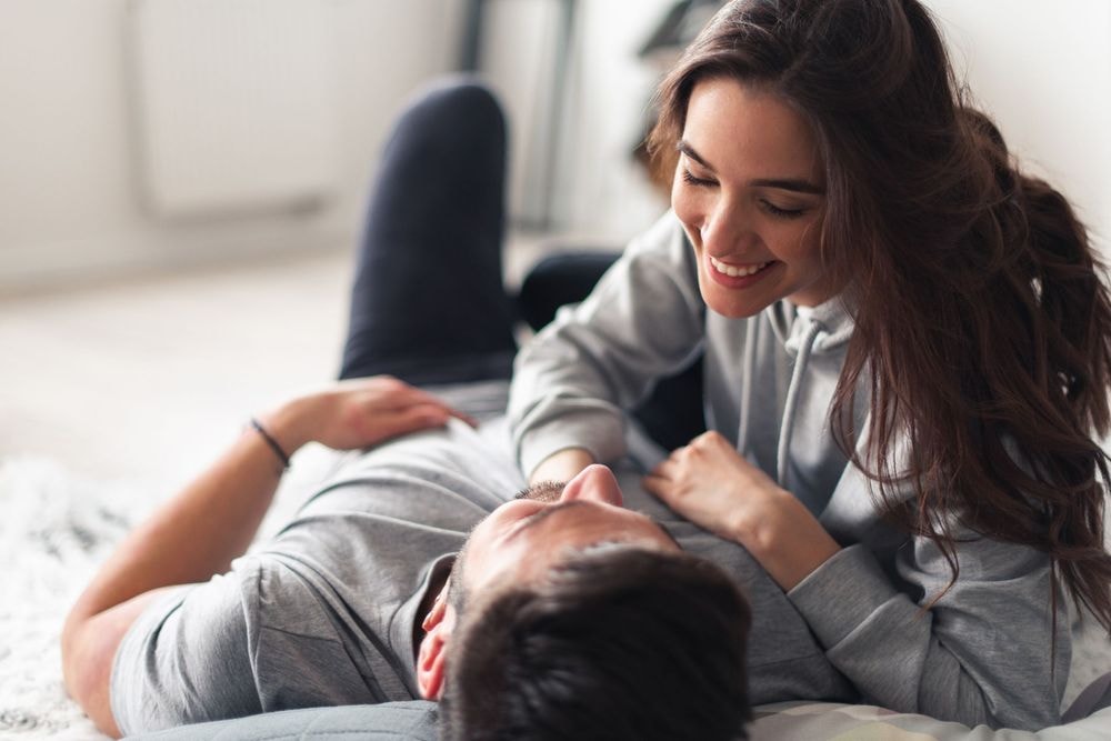 PMI : quelle est cette habitude courante qui peut gâcher une nouvelle relation ?