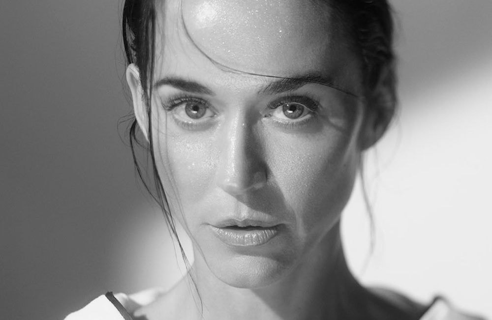 Best of mode de la semaine : Katy Perry pose pour Balenciaga, Rick Owens dévoile des dessous avec Livy…