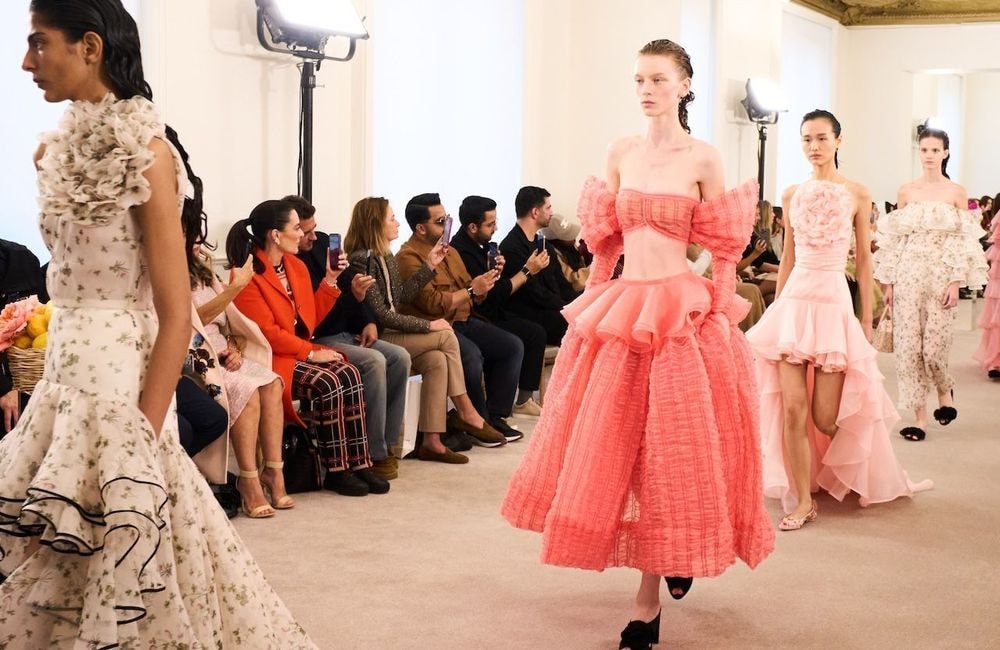 Pourquoi Giambattista Valli a annulé son défilé à la dernière minute ?