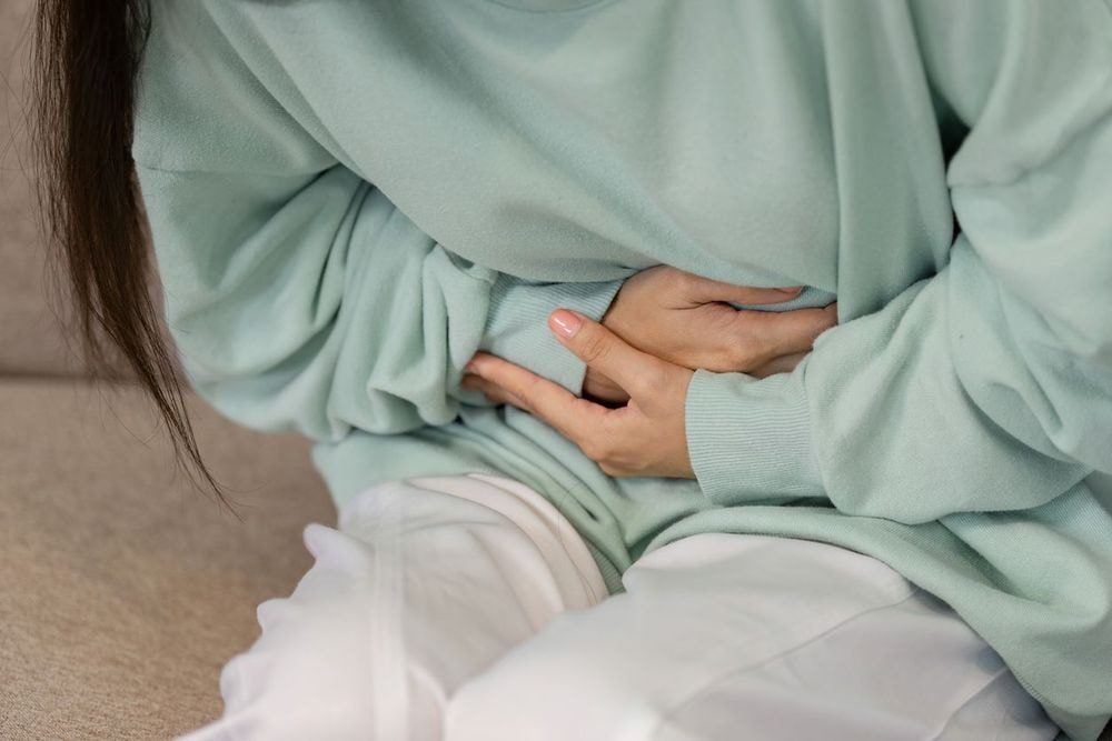 Douleur : non, les femmes ne sont pas plus résistantes que les hommes, et voici pourquoi