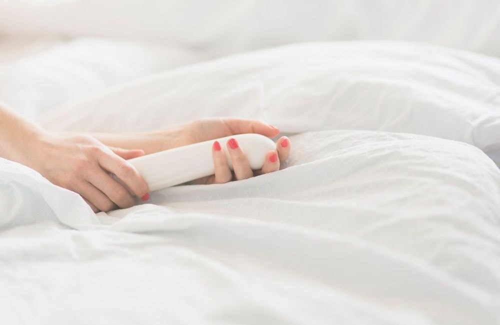 Masturbation : qu’est-ce que la méthode de « l’enroulement », pour modifier les vibrations de votre sextoy ?