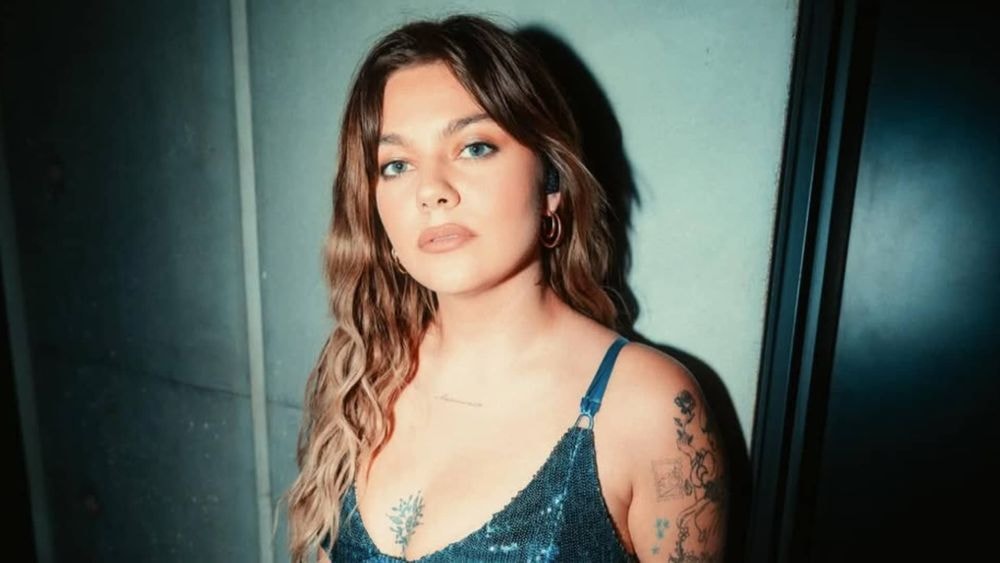 Louane : c’est le grand jour pour la chanteuse qui célèbre son mariage religieux, découvrez les premières images !