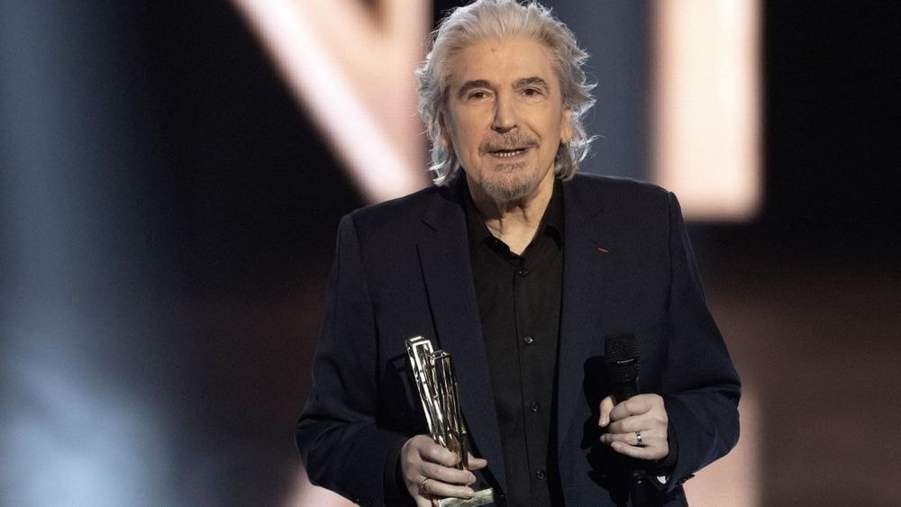 À 82 ans, Serge Lama dévoile les coulisses de sa relation avec Luana, 47 ans : “On essaye de résister…”