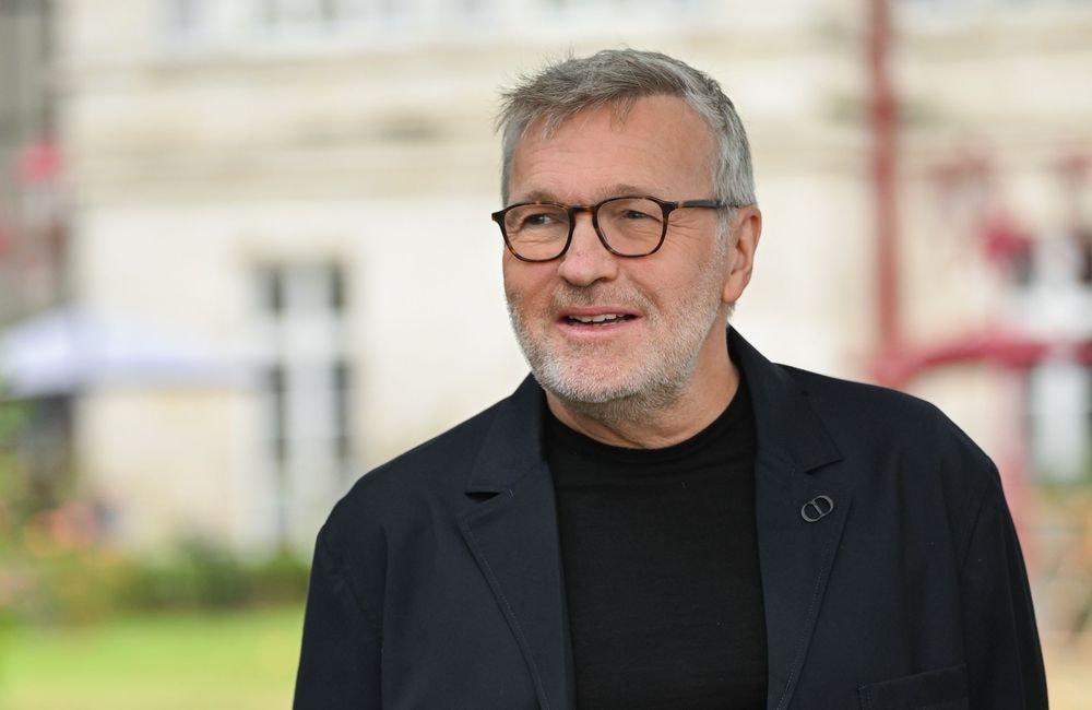Laurent Ruquier séparé, il se confie sur sa rupture avec le chroniqueur Hugo Manos