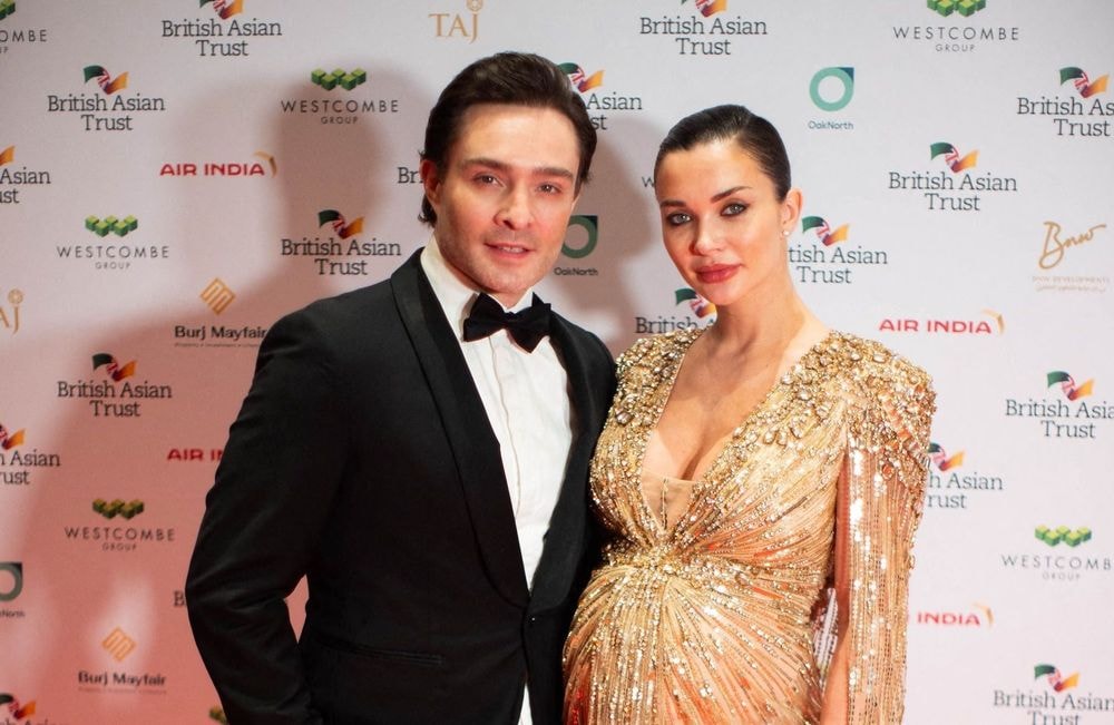 Ed Westwick est devenu père pour la première fois avec son épouse Amy Jackson