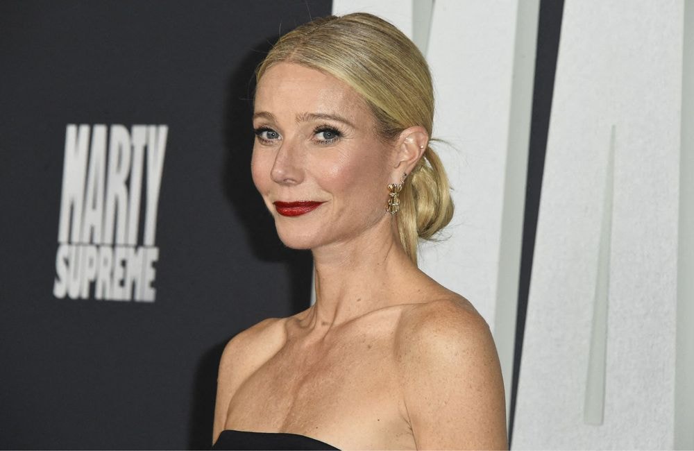 Le chignon bas de Gwyneth Paltrow à Los Angeles : la signature minimaliste qui inspire à la veille des fêtes