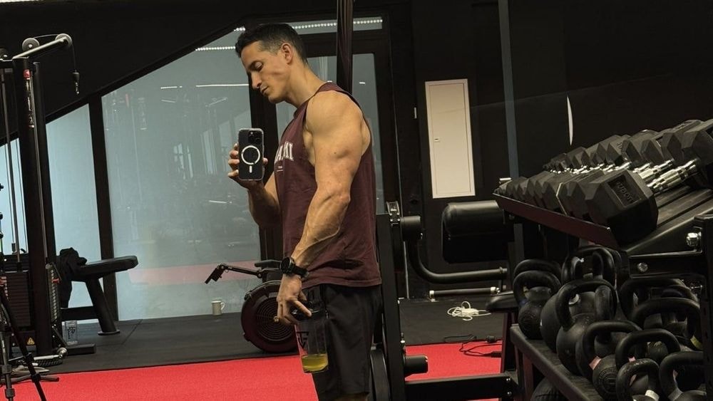 "Musclé, riche, célèbre", Tibo InShape massacre ses détracteurs
