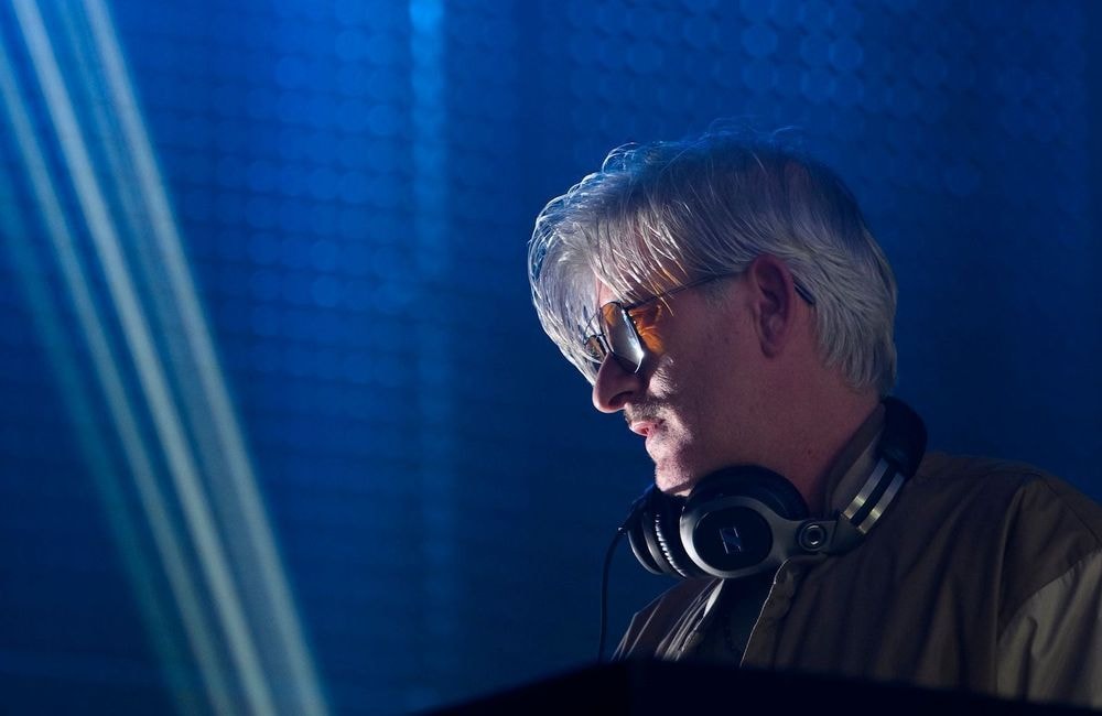Angèle, The Weeknd, DJ Snake… Ces artistes qui rendent hommage à Kavinsky, décédé à l’âge de 50 ans