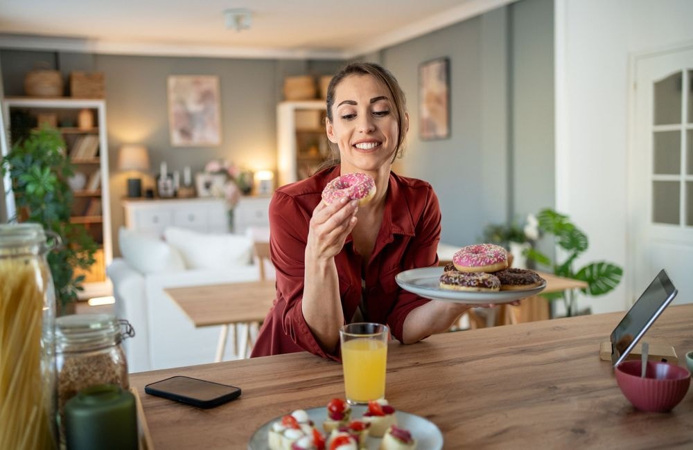 Grignotage : voici 4 aliments pour éviter les écarts entre les repas selon une nutritionniste