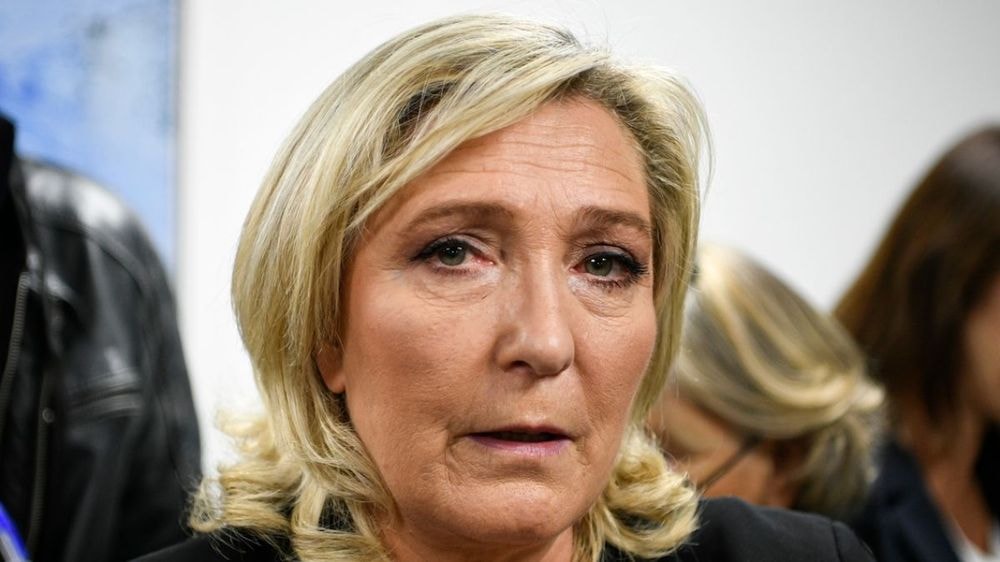 Marine Le Pen : violente bagarre avec sa sœur Yann, la mère de Marion Maréchal, qui s'est soldée par un "coquard"