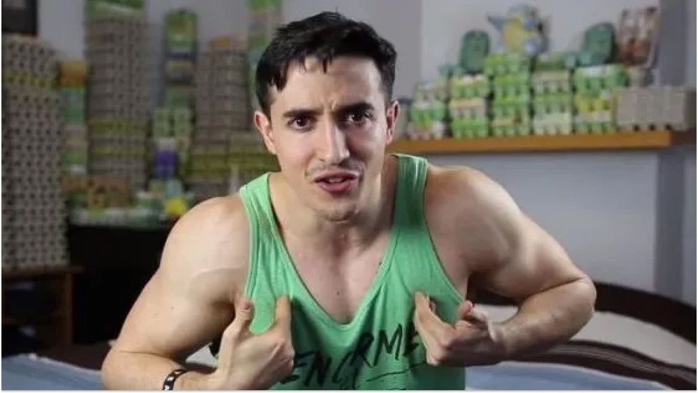 "Ils passent leur vie à…" : Tibo Inshape en rajoute une couche concernant les influenceurs de Dubaï