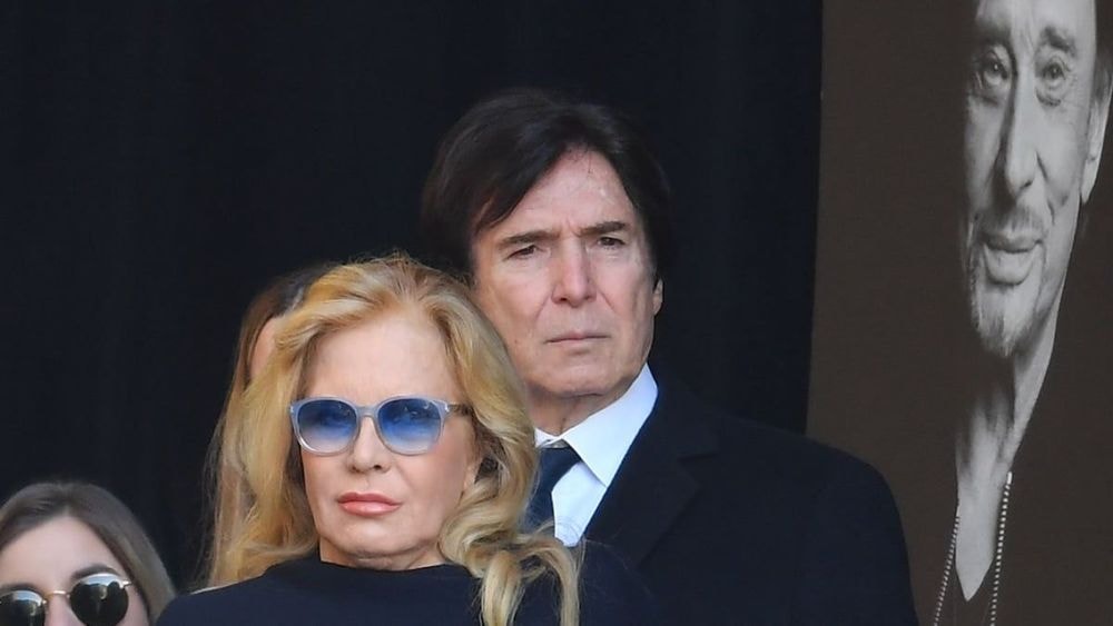 Johnny Hallyday recadré par Tony Scotti, le mari de Sylvie Vartan avant sa mort : "Maintenant c'est ma femme..."