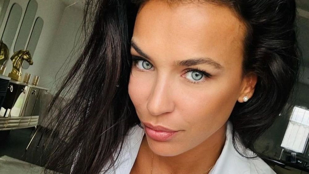 Julie Ricci : fauchée et obligée de s’inscrire sur MYM ? La candidate fait des révélations !