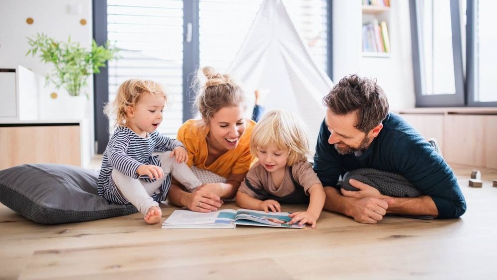 Quel budget faut-il pour élever un enfant jusqu'à ses 18 ans selon votre région ? [CARTES]