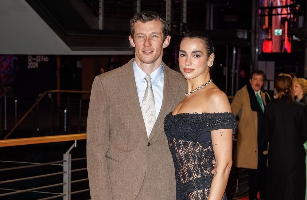 Dua Lipa jeune mariée : elle dévoile des photos de sa lune de miel avec Callum Turner