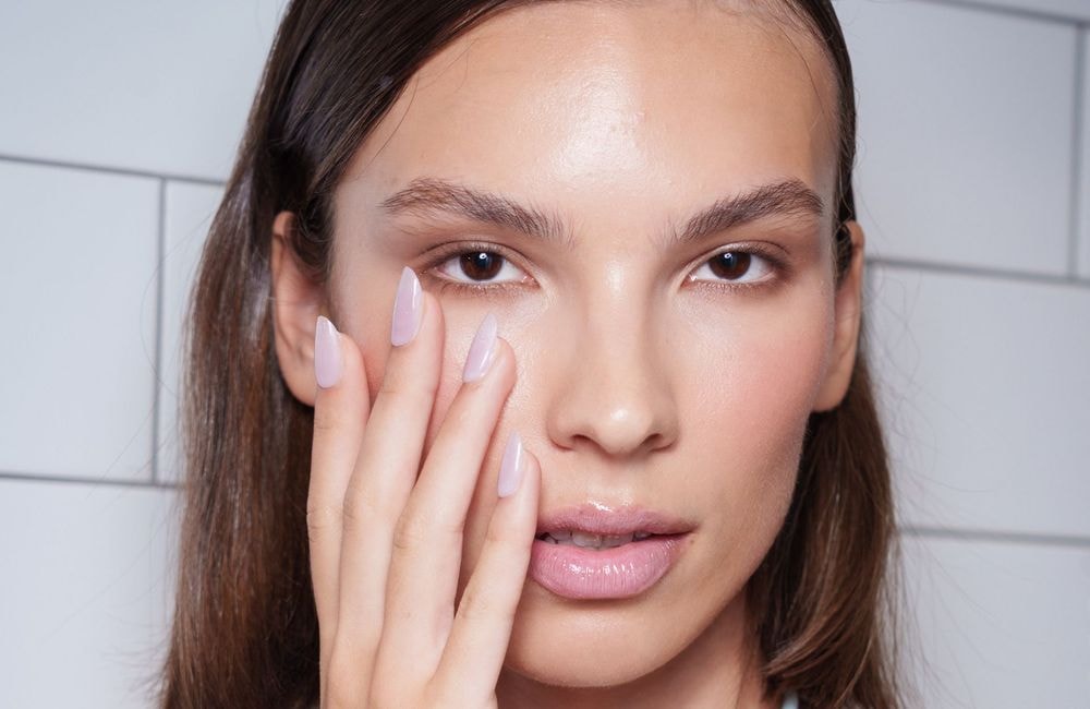Qu’est-ce que le Biab, ce traitement pour les ongles qui promet de les renforcer  selon les experts ?