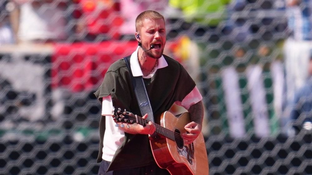 Coupe du Monde 2026 : "Ne sois pas jaloux", Jason Sudeikis saisit Justin Bieber en plein show de la mi-temps