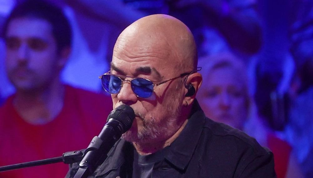 Pascal Obispo, incapable de monter sur scène, inquiète ses fans
