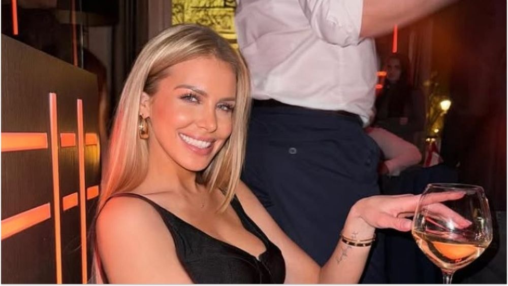 Adixia en couple avec un candidat des Apprentis Champions au Ski ? La Toile en est persuadée