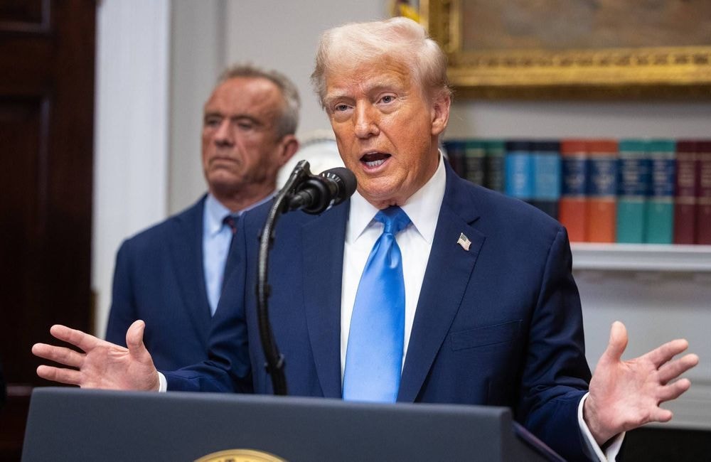 Vaccins pour bébés, lien entre paracétamol et autisme : les dangereuses sorties du Docteur Trump