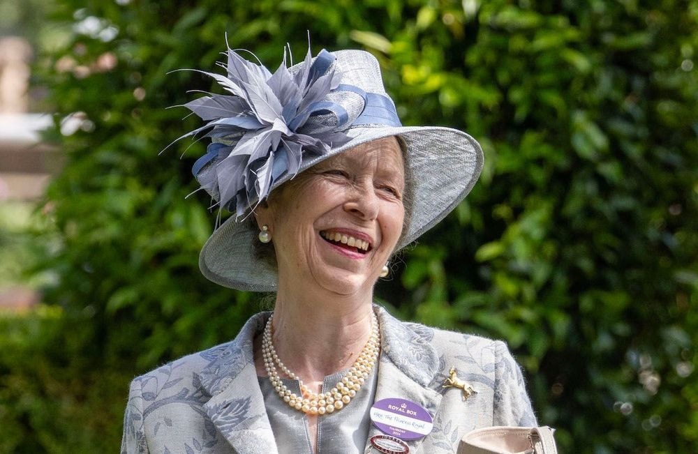 Princesse Anne : une photo inédite de la sœur de Charles III fait sensation