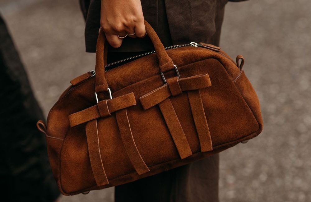 Les sacs à main minimalistes incontournables de l’automne 2025