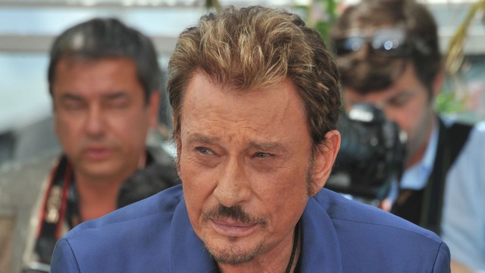 Johnny Hallyday, 6 années après sa mort, un proche vide son sac : « On l’a…