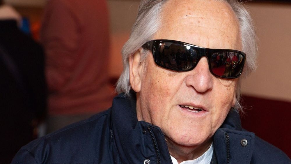 “Je suis tombé…” : Gilbert Montagné revient sur l’incident effrayant qu’il a vécu