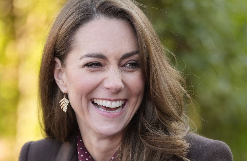 Kate Middleton est apparue avec une magnifique chevelure bouclée