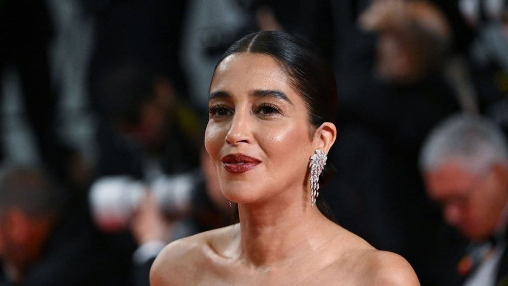 Écartée d'un film pour ses origines, Leïla Bekhti dénonce le racisme au cinéma : "Femme voilée, soumise..."