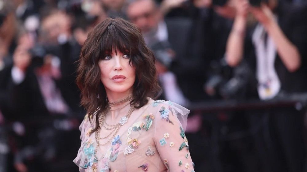 Isabelle Adjani jugée à nouveau après avoir été blanchie : cette somme gargantuesque qu'elle aurait dissimulé