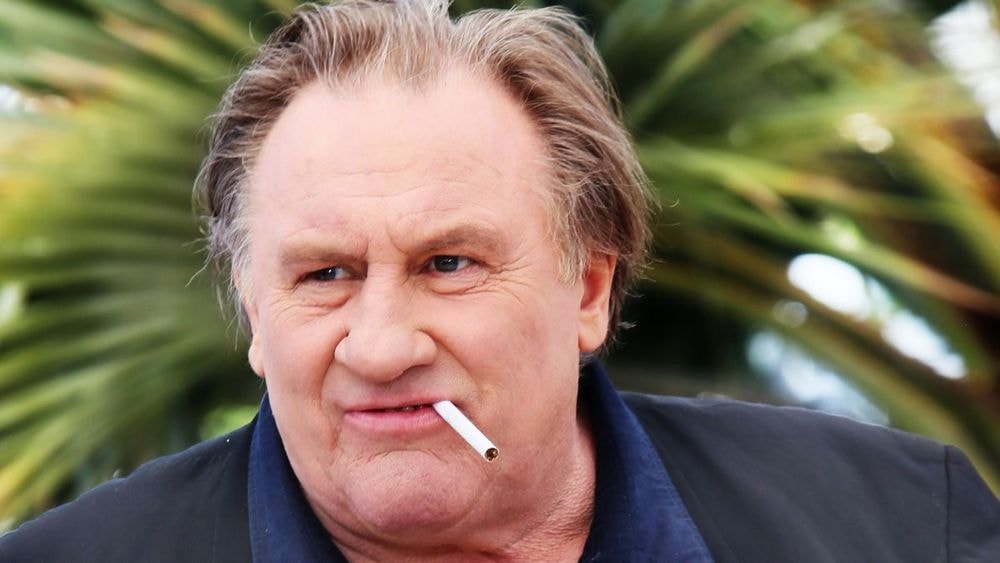 Gérard Depardieu : le réalisateur des Visiteurs balance sur son comportement