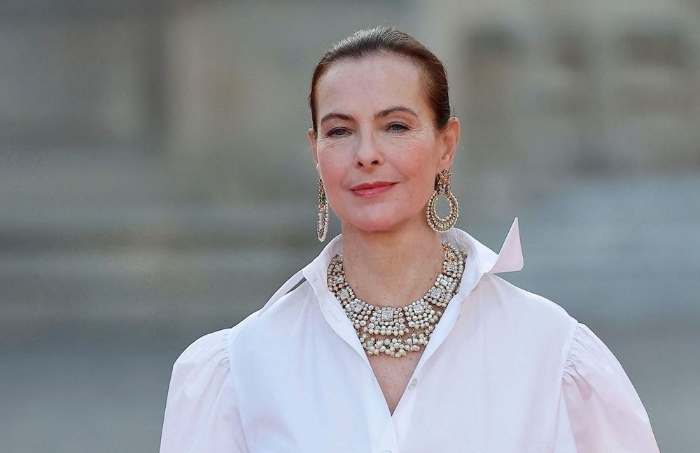 Carole Bouquet fait de bouleversantes confidences sur la mort de Michel Blanc : « Je n’arrive pas à y croire »