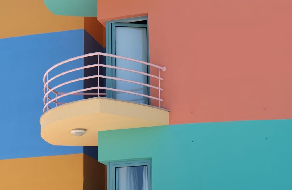 Pouvoir des couleurs : comment influencent-elles notre bien-être à la maison ?