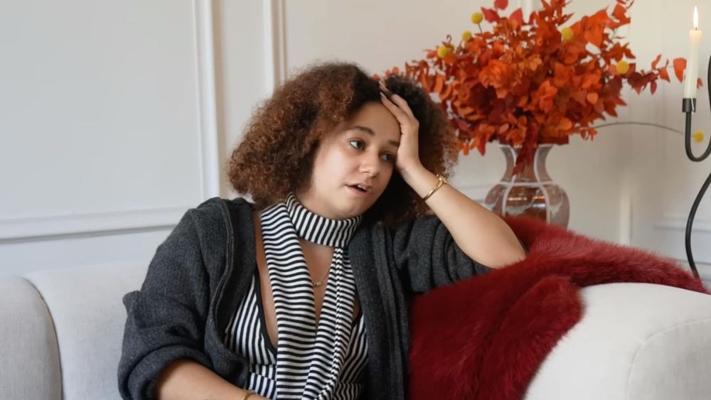"L'image tourne en boucle dans ma tête" : Léna Situations victime d'un braquage à Los Angeles, elle témoigne