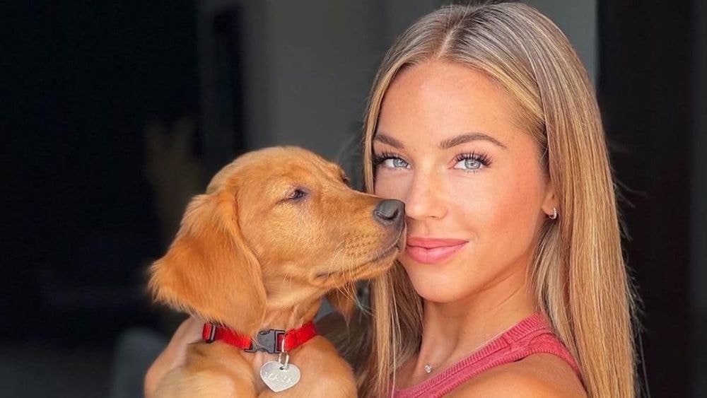 Maddy Burciaga revient de l'hôpital et doit emmener d'urgence sa chienne chez le vétérinaire