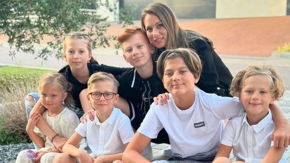 J'ai envie de pleurer" : Camille Santoro (Familles nombreuses) très émue, sa confidence sur ses enfants