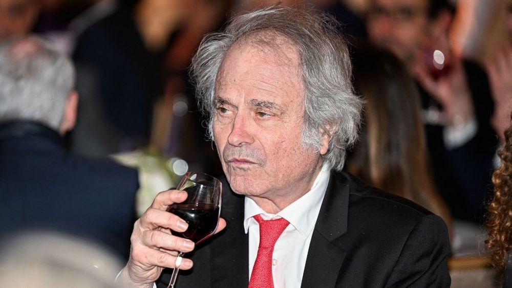 Furax, Franz-Olivier Giesbert fustige la banlieue : "Moi, j'aime la France, il faut la retrouver"