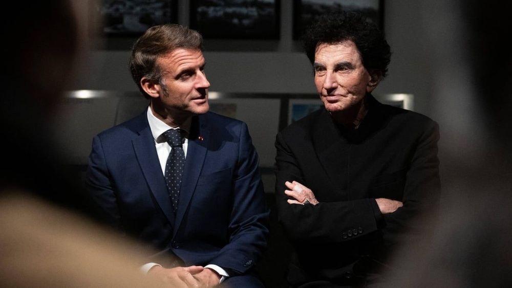 Jack Lang (86 ans) malmené après cette polémique : cette "marque d'attention" de Brigitte Macron et d'Emmanuel à son égard