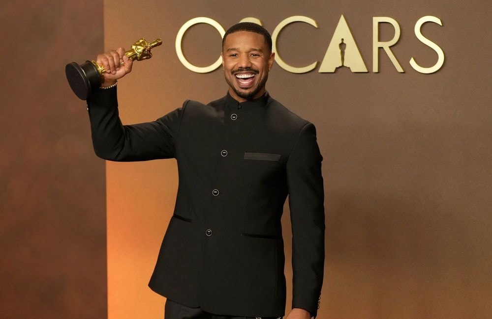 Statuette, burger… Quand Michael B. Jordan célèbre son Oscar au fast-food In-N-Out