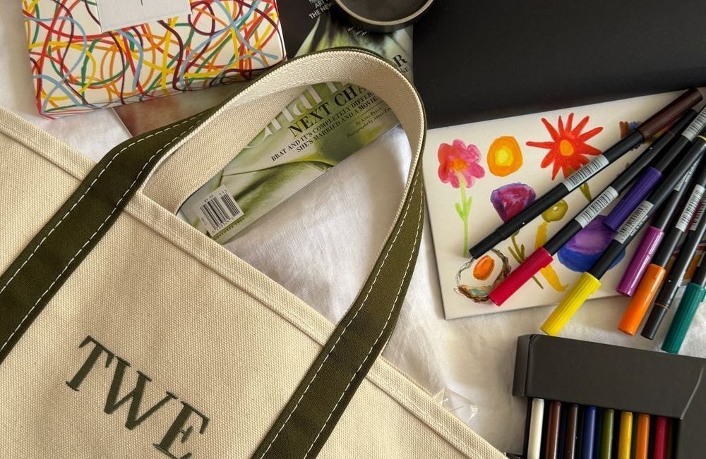 Qu’est-ce que le « sac analogique », l'accessoire pensé pour contrer le scrolling ?