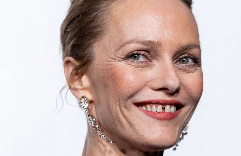 Vanessa Paradis confie son secret pour un ventre plat