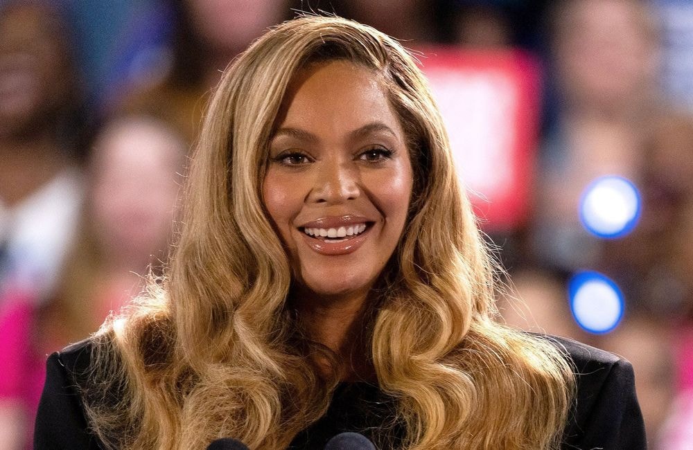 Beyoncé rejoint sur scène par ses filles : cette rare apparition de Rumi Carter, 7 ans