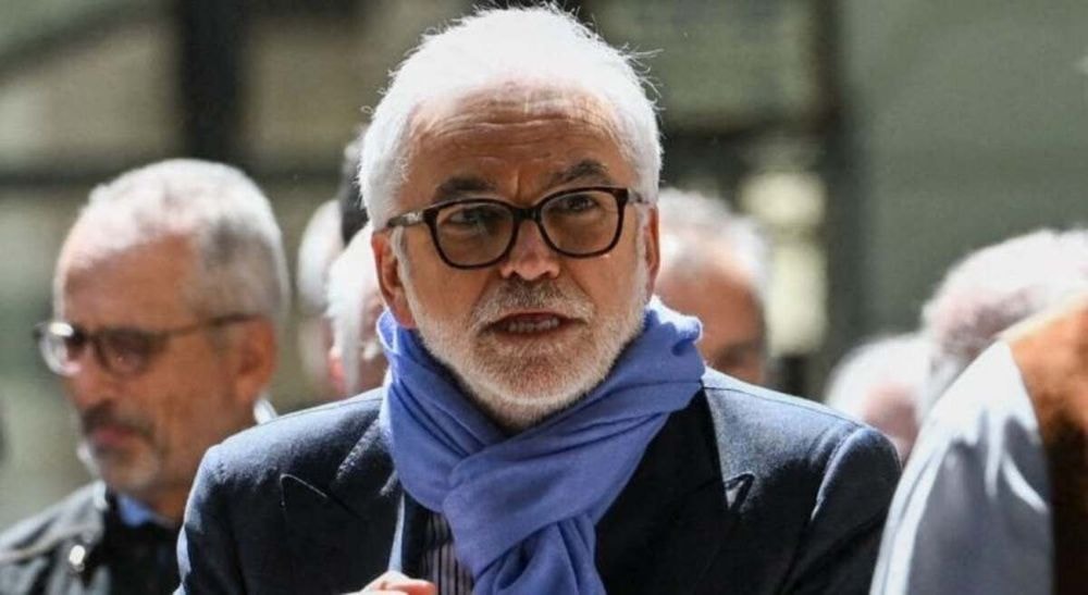 "On n’a pas d’argent, comment vous le dire ?" : Pascal Praud en colère sur CNews, il fustige les étrangers venus étudier en France