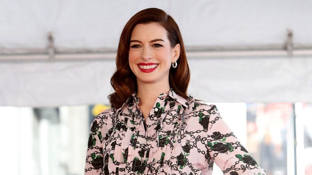 Anne Hathaway (41 ans) sans pudeur sur son plaisir intime : "Je me sens prête à être une…